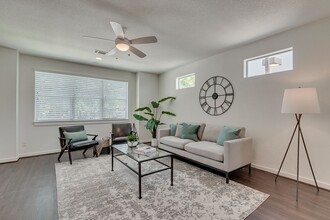 2700 Forest Park Blvd in Fort Worth, TX - Building Photo - Building Photo