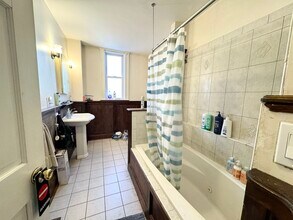 37 Hillside St, Unit 1 in Boston, MA - Building Photo - Building Photo