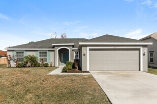 155 Birmingham Dr, Unit 6-101 in Poinciana, FL - Building Photo