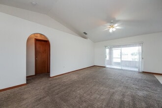 2391 Sweetwater Blvd in St. Cloud, FL - Building Photo - Building Photo