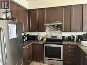 18 Troyer Ave in Toronto, ON - Building Photo - Building Photo