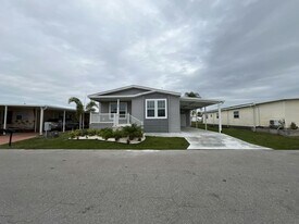 359 Jose Gaspar Dr in North Fort Myers, FL - Building Photo