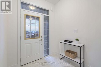 3079 Robert Lamb Blvd in Oakville, ON - Building Photo - Building Photo