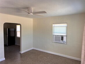 1401 31st St S in St. Petersburg, FL - Building Photo - Building Photo