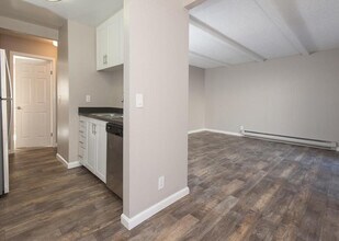 202 Calvert Dr in Cupertino, CA - Building Photo - Building Photo