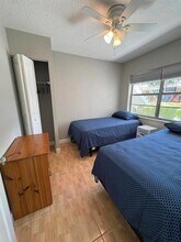 102 Stratford N, Unit A in West Palm Beach, FL - Foto de edificio - Building Photo