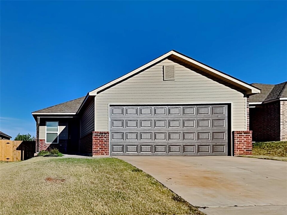 9924 Black Bear Trl in Oklahoma City, OK - Foto de edificio