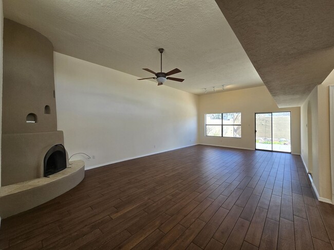 2933 Calle De Ovejas in Santa Fe, NM - Building Photo - Building Photo
