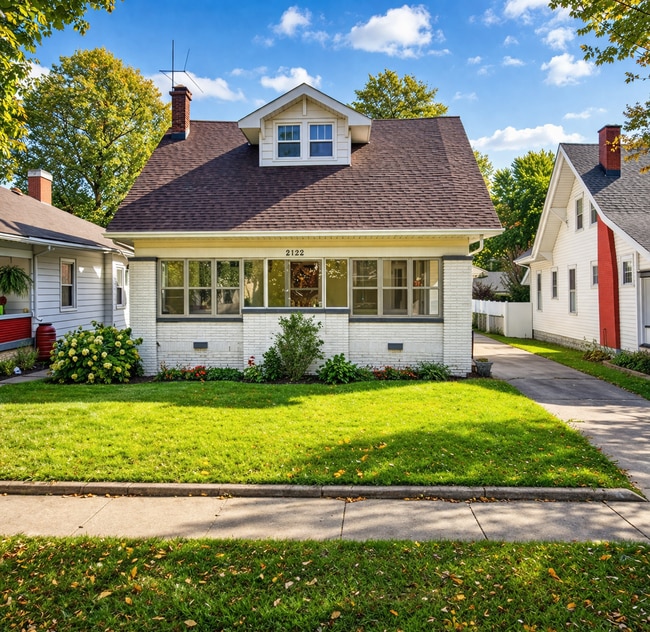 property at 2122 S Center St