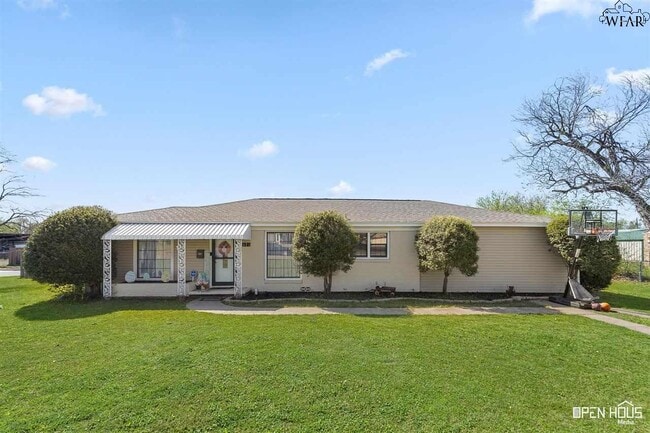 property at 3501 Cumberland Ave