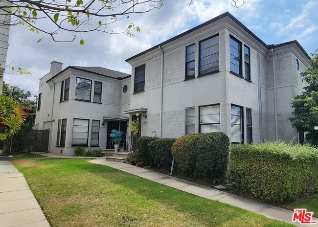 property at 1338 S Dunsmuir Ave