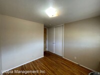 1060 Cherry Terrace photo'