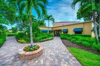 855 Reef Point Cir in Naples, FL - Foto de edificio - Building Photo