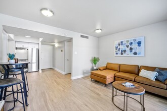 Eleven13 in Fort Collins, CO - Building Photo - Interior Photo