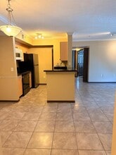 2457 Centergate Dr, Unit 207 in Miramar, FL - Building Photo - Building Photo