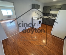 6118 Stover Ave in Cincinnati, OH - Building Photo - Building Photo