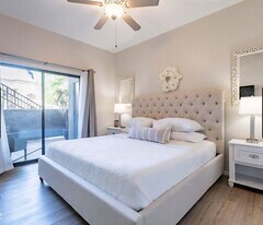 2028 E River Rd, Unit Placeta Escondida in Tucson, AZ - Building Photo