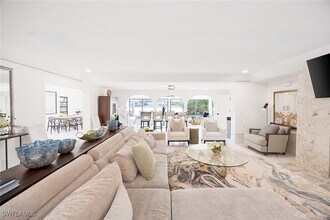 4455 Gordon Dr in Naples, FL - Building Photo - Building Photo