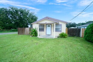 1260 Depugh St in Altamonte Springs, FL - Building Photo