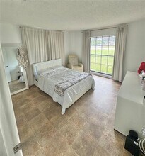9312 Horizon Dr in Spring Hill, FL - Building Photo - Building Photo