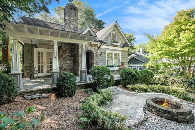 2378 Glenwood Dr NE in Atlanta, GA - Building Photo - Building Photo