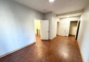 57 Ruggles St, Unit 1B in Boston, MA - Building Photo - Building Photo