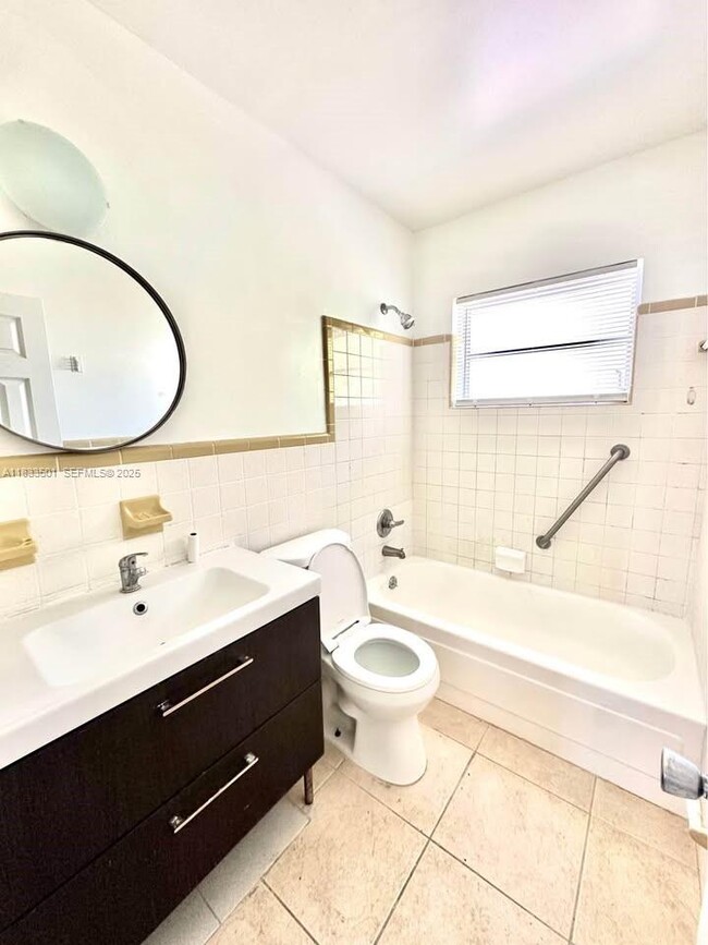 property at 2610 Hayes St