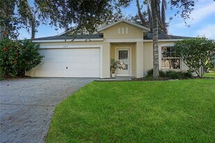 357 Heather Hill Blvd in Davenport, FL - Building Photo