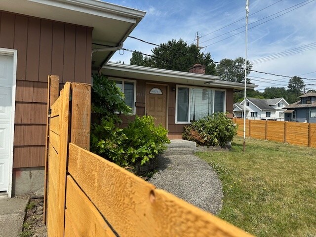 property at 3540 Portland Ave E