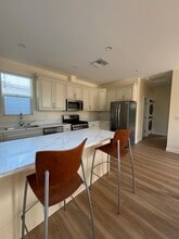 19803 Gilmore St in Woodland Hills, CA - Building Photo - Building Photo