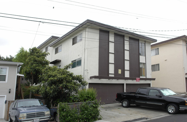 875 5th Ave in Pinole, CA - Foto de edificio - Building Photo