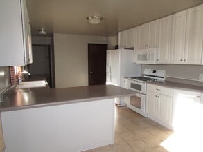 1825 Degeest Dr in Rapid City, SD - Building Photo - Building Photo