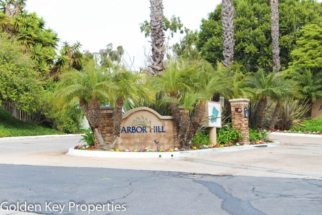 property at 432 Edgehill Ln