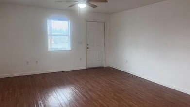 8656 W Business Pk Dr in Wasilla, AK - Building Photo - Building Photo