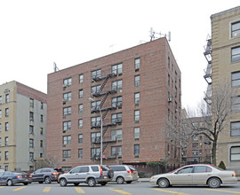 14725 Northern Blvd in Flushing, NY - Building Photo - Building Photo