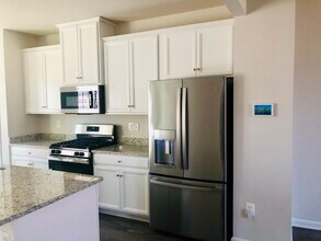 1021 Rutland Ave in Baltimore, MD - Foto de edificio - Building Photo