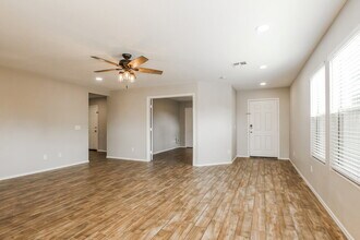 10609 W Via Del Sol in Peoria, AZ - Building Photo - Building Photo