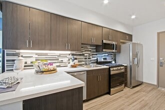 &Pico in Los Angeles, CA - Building Photo - Building Photo