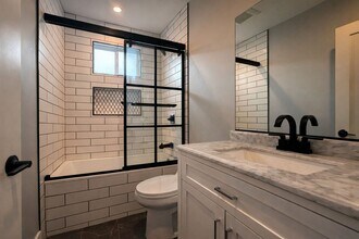 1307 Tamarind Ave in Los Angeles, CA - Building Photo - Building Photo