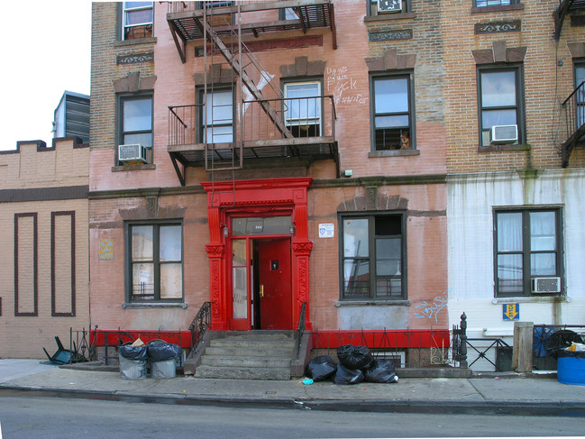 430 E 162nd St in Bronx, NY - Foto de edificio - Building Photo