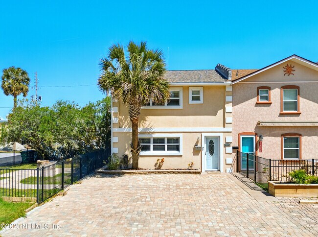 property at 1419 4th St N