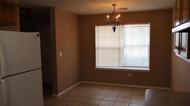 847 Rambling Oaks Dr in Norman, OK - Building Photo - Building Photo