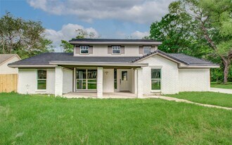 550 Roanoke Dr in Conroe, TX - Building Photo