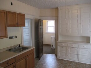 1318 E 9th St, Unit 2 in Erie, PA - Building Photo - Building Photo