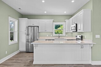 10188 Russellville Rd in Bowling Green, KY - Building Photo - Building Photo