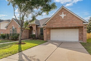 2126 Fortuna Bella Dr in Pearland, TX - Building Photo
