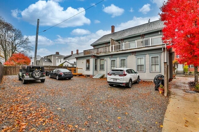 57 Lime St in Newburyport, MA - Building Photo - Building Photo