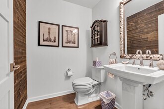 580 E Main St in Manasquan, NJ - Building Photo - Building Photo