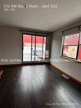 930 NW Naito Pkwy in Portland, OR - Building Photo - Building Photo