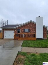 1506 W Elm Rd in Radcliff, KY - Building Photo - Building Photo